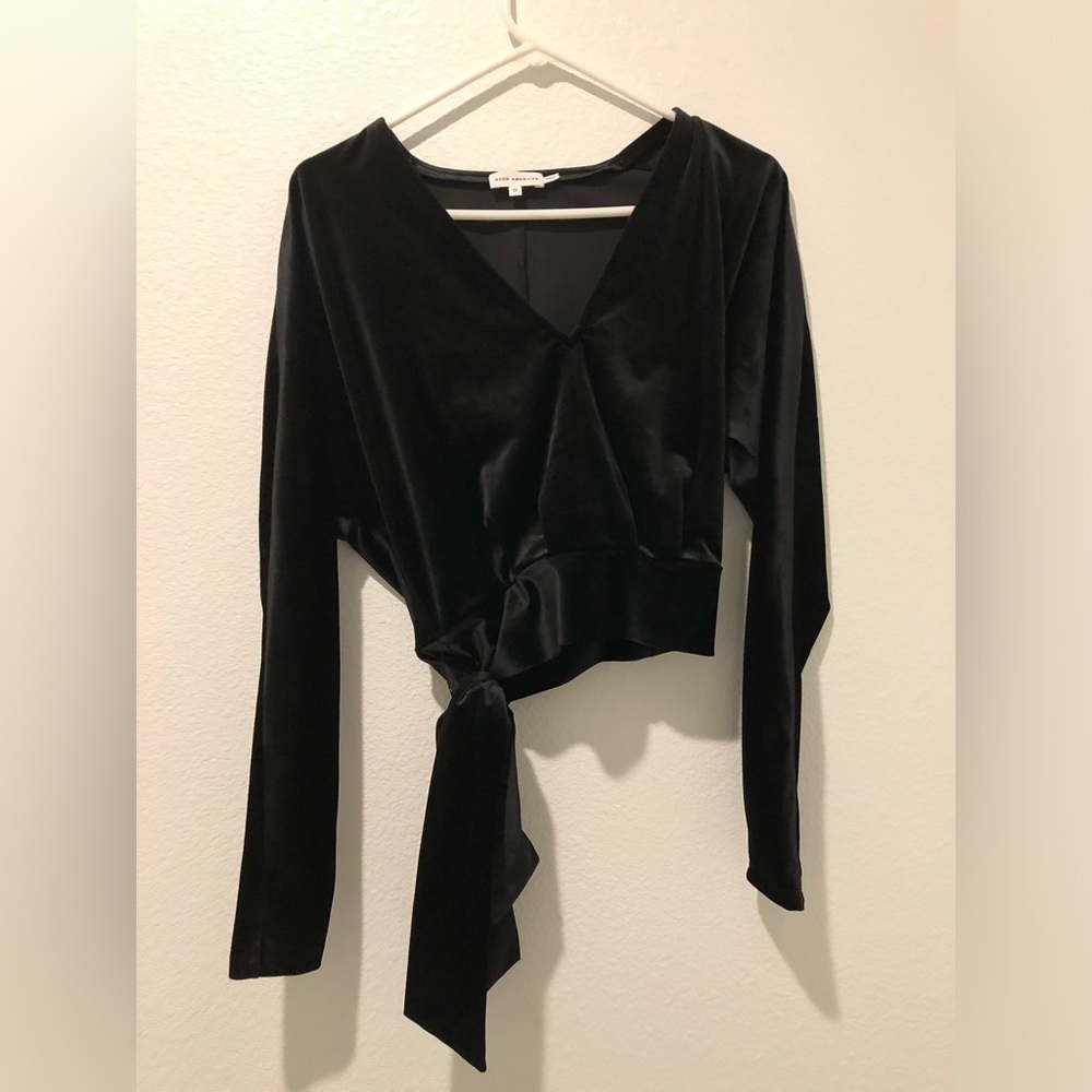 Good American Velvet Wrap Top Plunging Deep V-Neck Long Sleeve Belted Size 0 - Picture 2 of 4